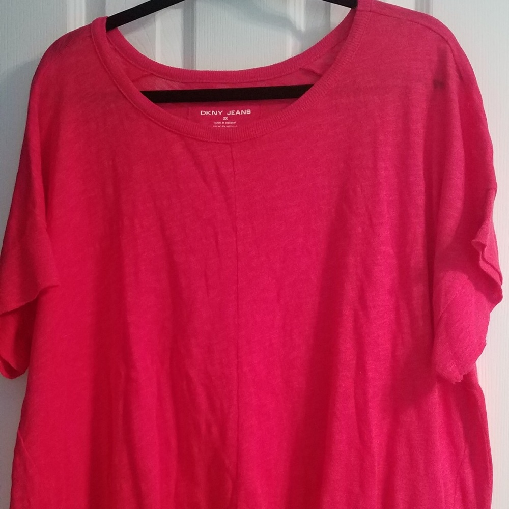 DKNY fuchsia short sleeve very lightweight sweater